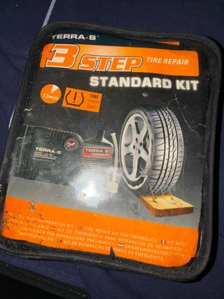 Kit compresor anti pinchazos