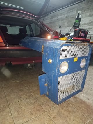 Capó tractor