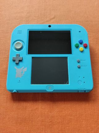 Nintendo 2DS edizione Pokémon Sole con scatola 