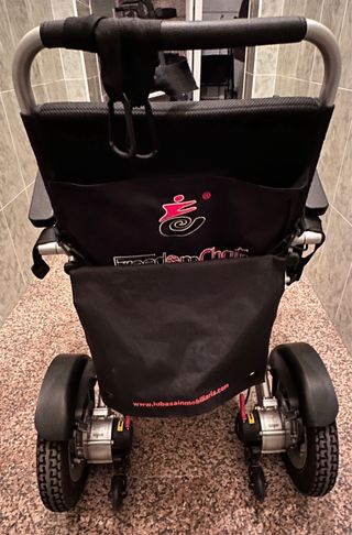 Silla de ruedas eléctrica.