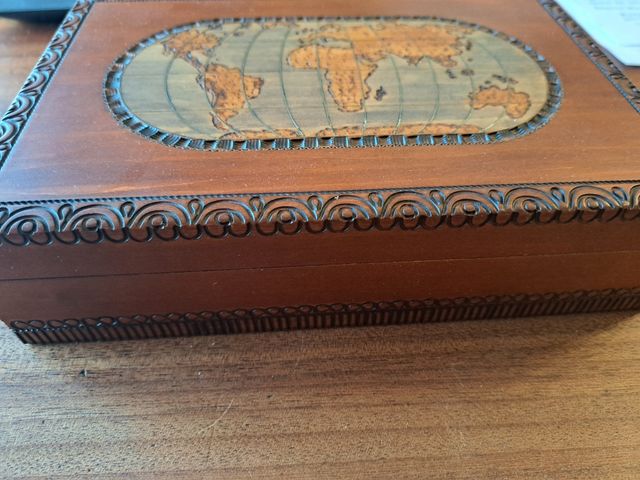 Scatola decorata russa