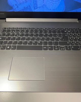 Lenovo IdeaPad 330 17IKB // 8a generación
