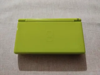 Nintendo DS Lite verde