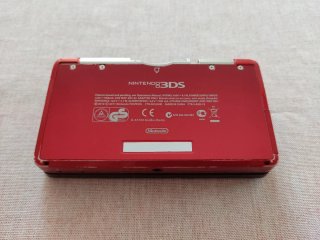 Nintendo 3DS con Banca Pokémon e Pokétrasferitore