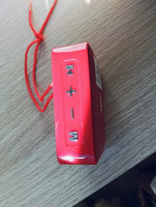 Altavoz portátil bluetooth