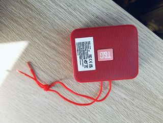 Altavoz portátil bluetooth