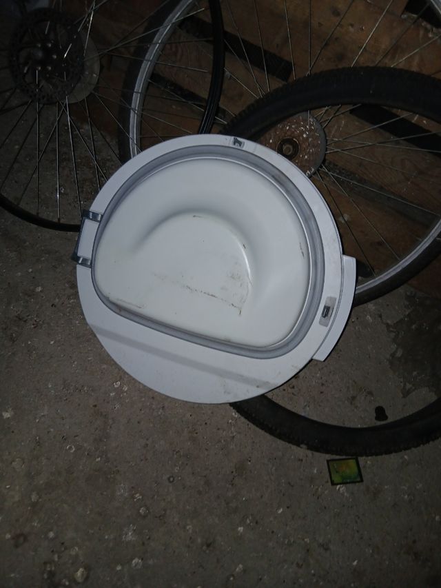 Se vende Puerta de secadora Bosch 