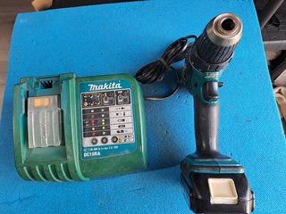 Kit Makita BDF456 trapano + batt. + caricat. (3)