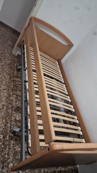 Cama elevadora articulada y colchon a estrenar