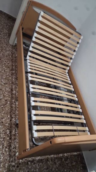 Cama elevadora articulada y colchon a estrenar