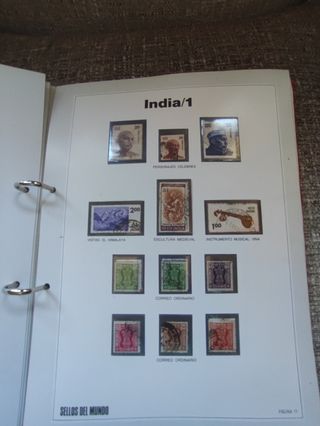 Colección Sellos del Mundo ed. Urbion