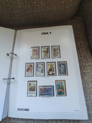 Colección Sellos del Mundo ed. Urbion