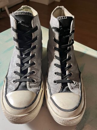 Converse gris plateado