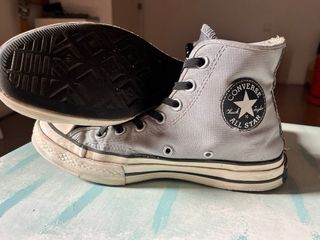 Converse gris plateado