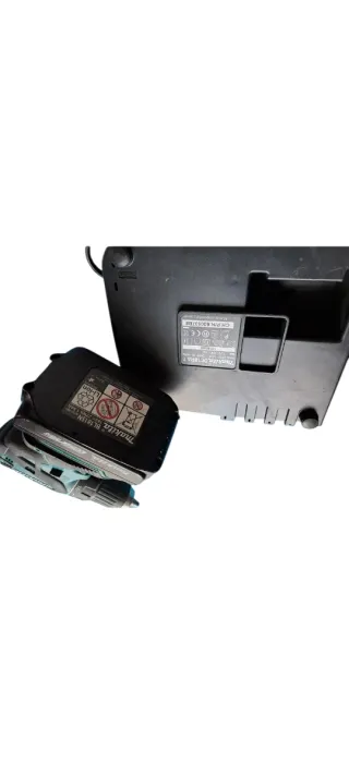 Kit OriginalMakita DDF456 + Batteria + caricabatt.