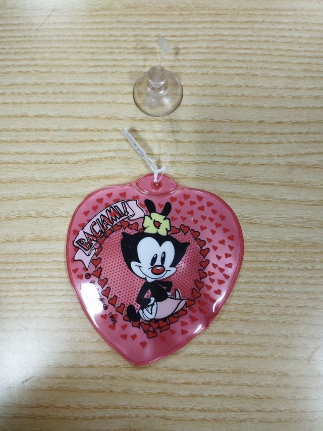 Animaniacs, 1995 cuoricino con ventosa