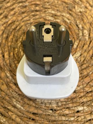 Enchufe de UK a Enchufe Europeo