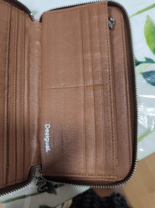 Monedero tarjetero Desigual