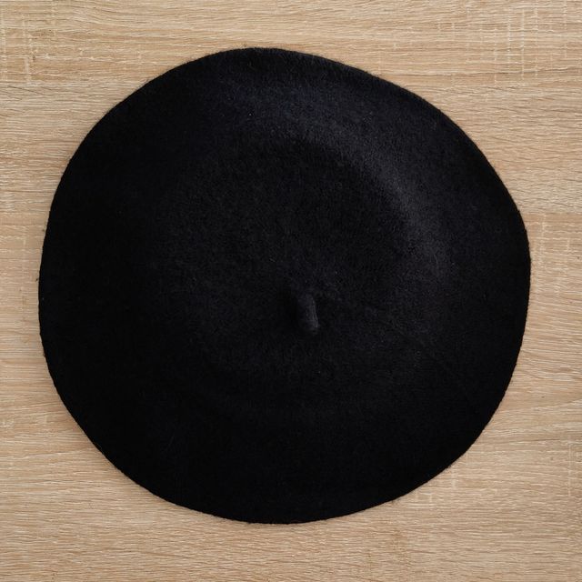 Boina negra sin estrenar