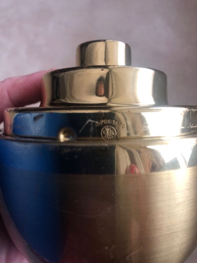 Porta sigarette a uovo