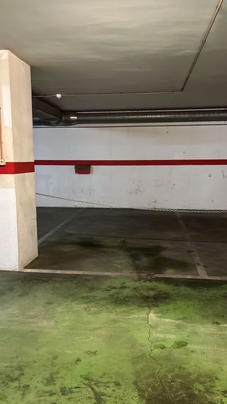 Plaza de garaje en la plaza mayor de El Ejido.