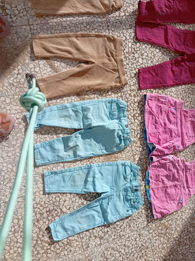 Gran lote de ropa para mellizas