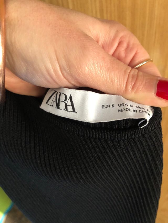 Vestido midi punto canalé negro licra.