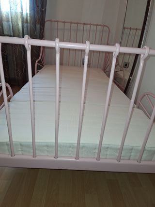 Cama infantil ikea