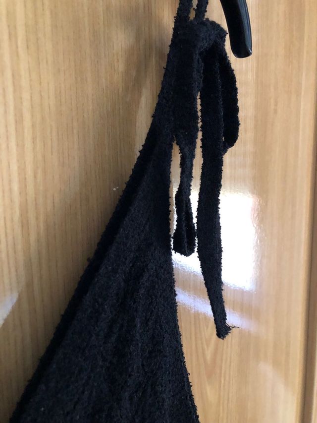 Vestido punto largo tirantes ajustables.