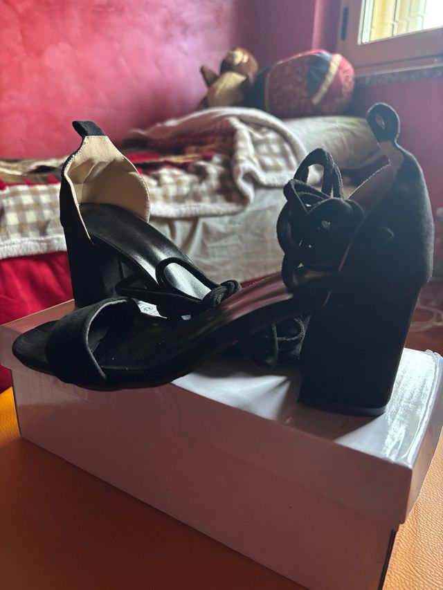 Sandali alla schiava