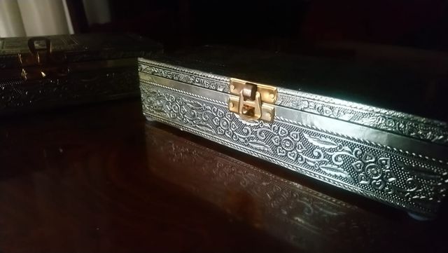 Joyero sin estrenar.