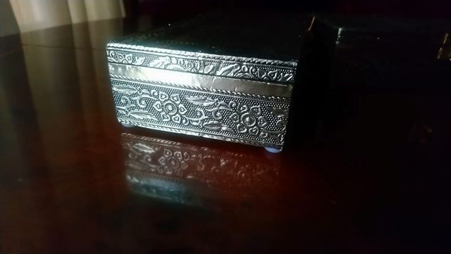 Joyero sin estrenar.