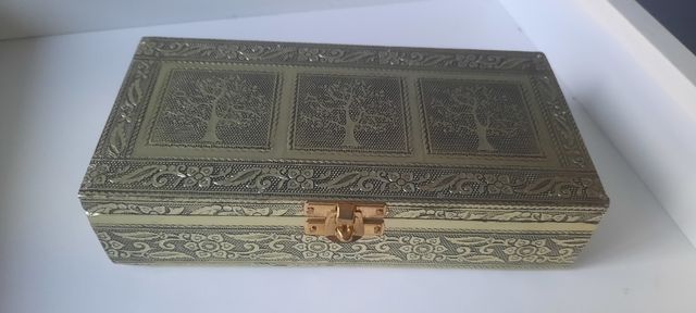 Joyero sin estrenar.