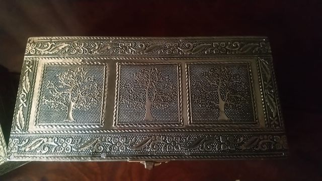 Joyero sin estrenar.