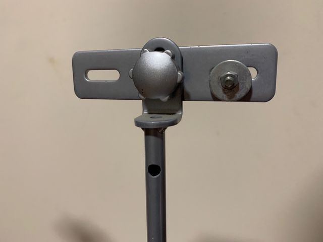 Supporto per altoparlanti