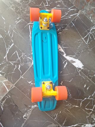 Monopatin. Regalo muñequeras
