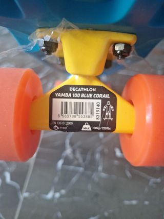 Monopatin. Regalo muñequeras