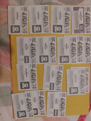 Cromos Especiales Liga Este 24-25 Panini