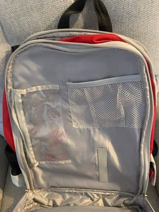 Mochila 3 divisões . Marca Zippy