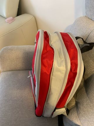 Mochila 3 divisões . Marca Zippy