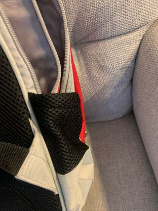 Mochila 3 divisões . Marca Zippy