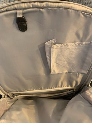 Mochila 3 divisões . Marca Zippy