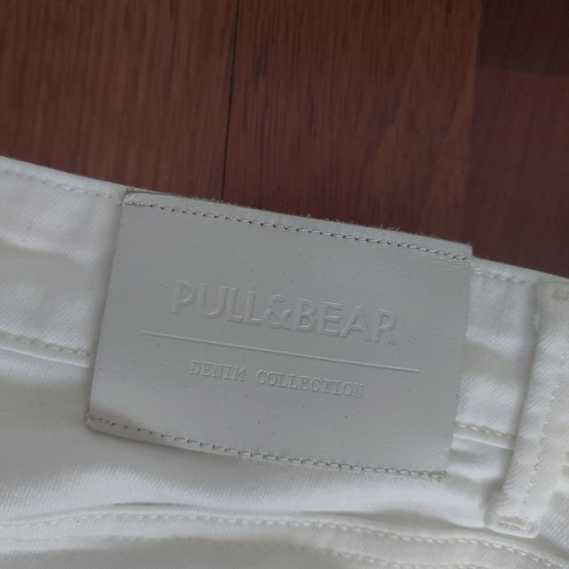 Vaqueros largos rotos