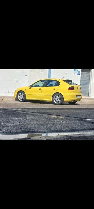 SEAT Leon 2004