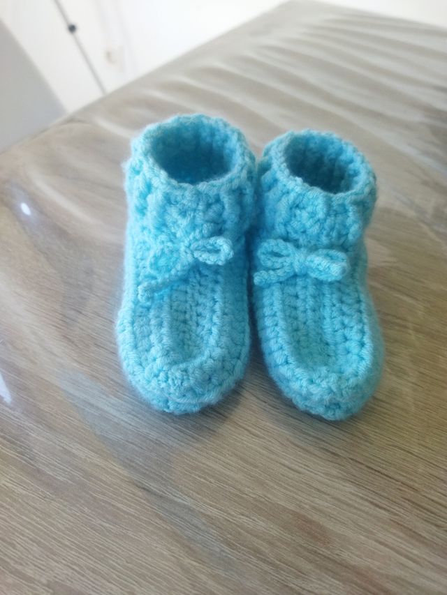 Patucos de lana de bebé de 9 a 12 meses