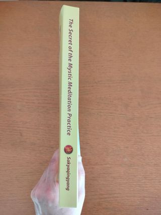 Libro de Qigong en inglés.