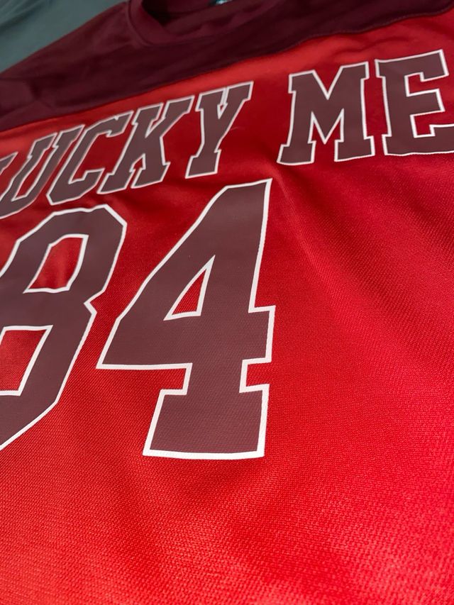 Camiseta urbana deportiva