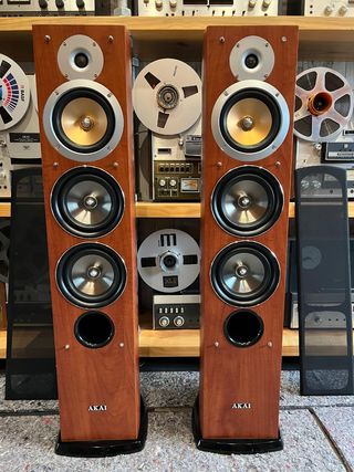 Altavoces de torre Akai-Pure Acoustic