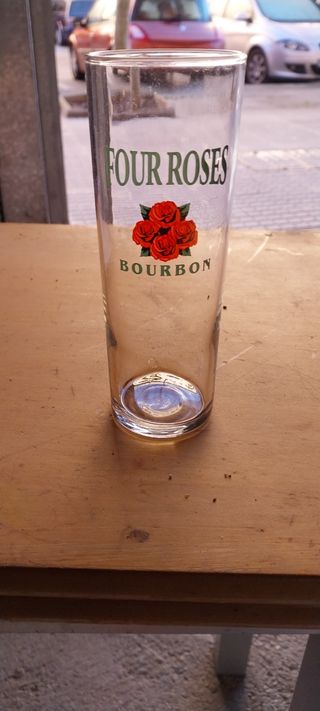 Vasos de tubo four roses