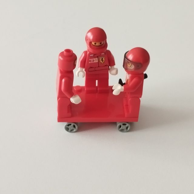 Mecánicos de Ferrari Lego